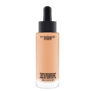 MAC STUDIO WATERWEIGHT SPF 30 FOUNDATION